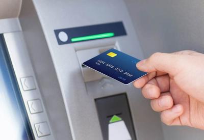 Kartlarda saxlanılan pensiya və maaşların üzərinə faiz gələcək - Şad xəbər!