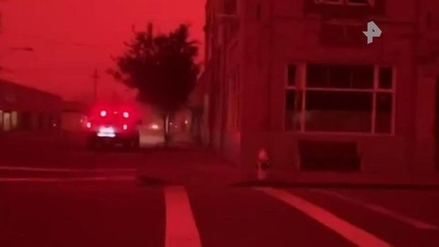 ABŞ-da göy üzü qan rənginə boyandı - VİDEO