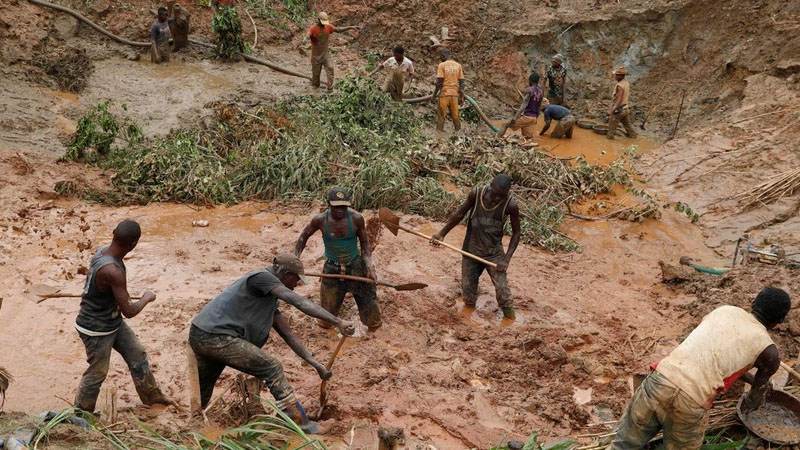 Konqoda qızıl mədəni çökdü: 50 nəfər öldü