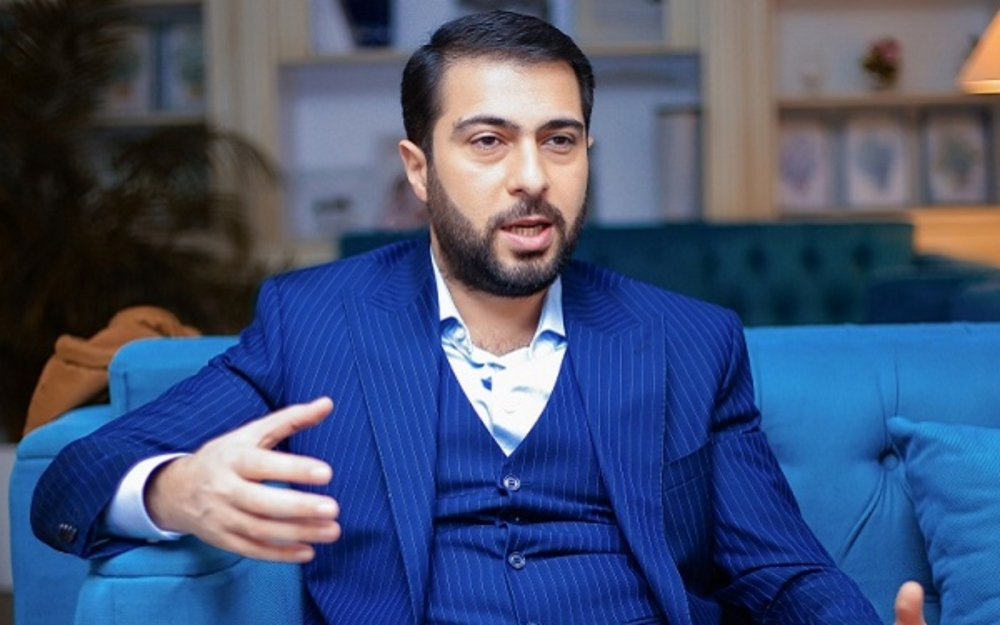 Namiq Qaraçuxurlu heç kimin görmədiyi oğlunu üzə çıxardı - FOTO