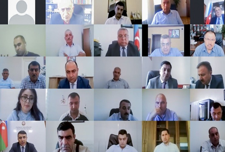 Kənd Təsərrüfatı Nazirliyində şərab və şərabçılıq məhsulları istehsalçıları ilə onlayn videokonfrans keçirilib