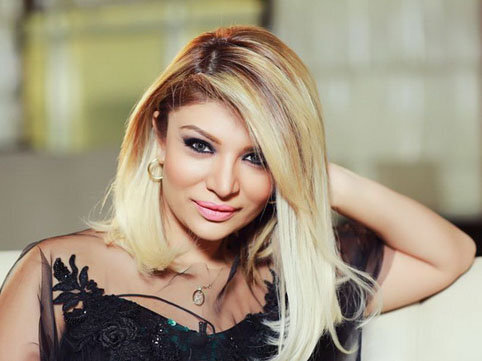 Məşhur aparıcının CƏLBEDİCİ görüntüləri yayıldı - FOTO