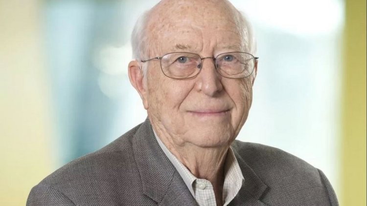 Bill Qeytsin atası vəfat etdi