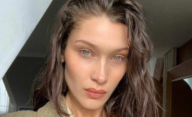 Самая красивая женщина в мире снялась в рекламе люксового бренда в купальнике - ВИДЕО