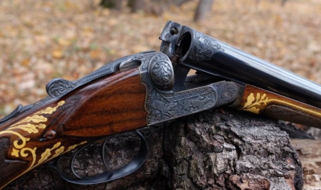 Azərbaycanda DƏHŞƏT – Məmur oğlu bacısını güllələyib öldürdü - FOTO