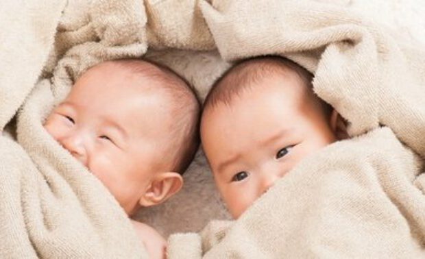 Qadın əkizlər dünyaya gətirdi, amma həkimlər indiyə qədər belə bir möcüzə görmədi