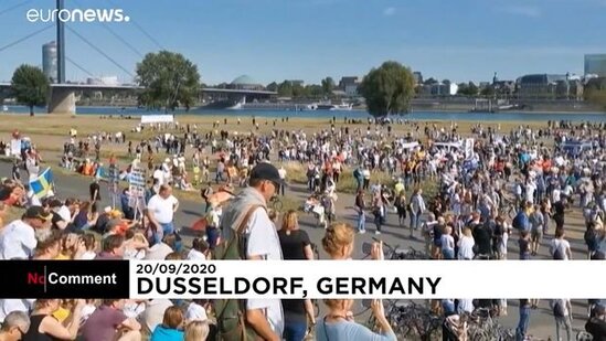 Almaniyada koronavirus qadağaları etirazlara səbəb oldu - VİDEO