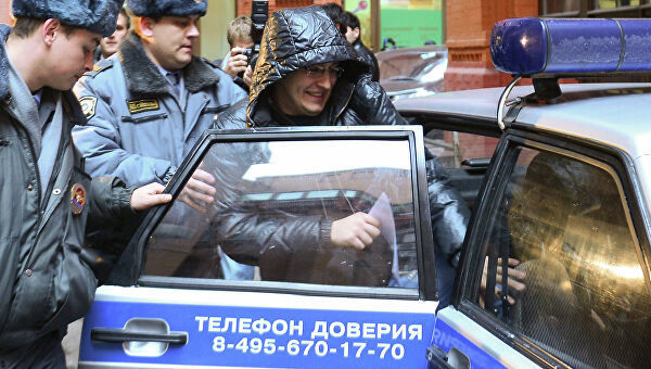 Rusiyada toy edənlər səhvən azərbaycanlıların kabinetinə girdilər: Dava düşdü