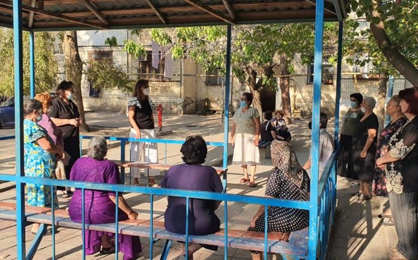 Millət vəkili Nizami rayon sakinləri ilə görüşləri davam etdirir