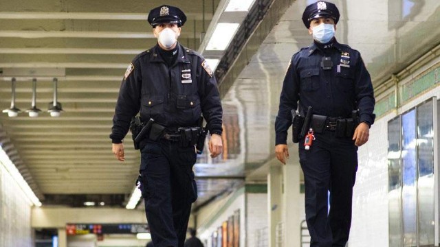 Çinə gizli məlumatları ötürən polis saxlanılıb