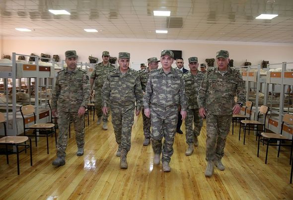 Руководство Генпрокуратуры, Военной прокуратуры и Минобороны посетило воинские части на передовой - ФОТО