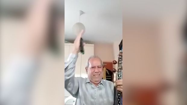 İsraildə yaşayan azərbaycanlı Qarabağa dəstək üçün oxudu - VİDEO