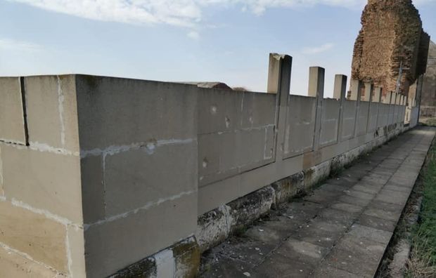 Ermənilərin təxribatı nəticəsində Şeyx Babı türbəsinə ziyan dəyib - FOTO