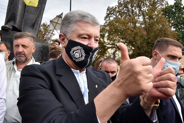 Poroşenko koronavirusa yoluxub