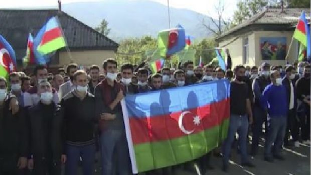 Lerik könüllülərini cəbhəyə yola salır - VİDEO