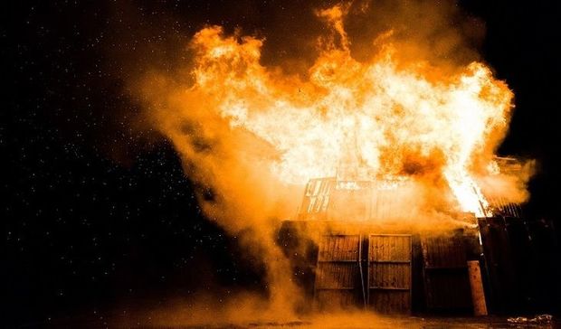 Yaşayış evində yanğın: Nəzarətsiz qalan üç uşaq öldü