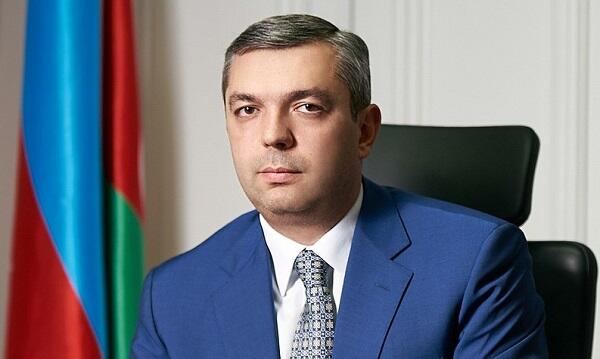 PA və Birinci vitse-prezidentin katibliyinin rəhbər şəxsləri Silahlı Qüvvələrə yardım etdi