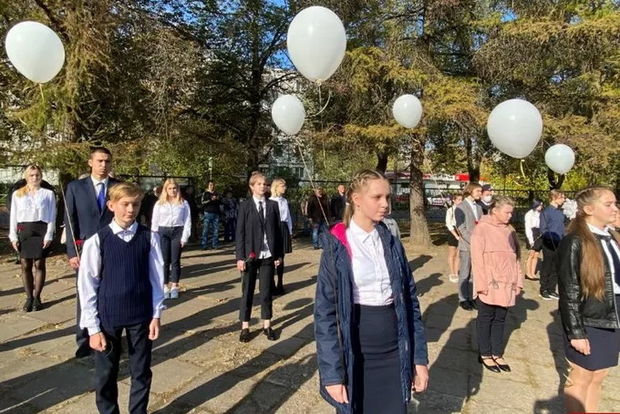 Tədbirdə iştirak edən 13 məktəbli qəfil huşunu itirdi