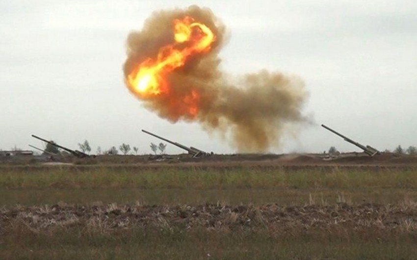 Düşmən Bərdə və Ağcabədini atəşə tutur