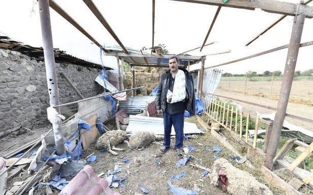 Goranboy rayon Qaraçinarlı kəndi düşmən atəşinə məruz qalıb - FOTO