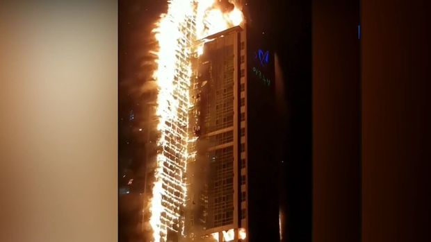 Cənubi Koreyada hündürmərtəbəli yaşayış binasında güclü yanğın baş verib - VİDEO