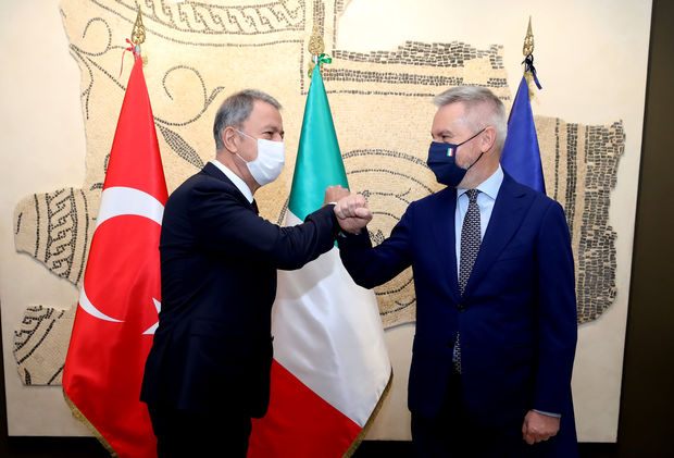 Ankara və Roma Azərbaycanın işğal olunmuş ərazilərində əks-hücum əməliyyatlarını müzakirə ediblər - VİDEO