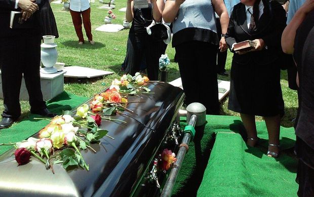 Ölmüş şəxsi babaları bilib dəfn etdilər