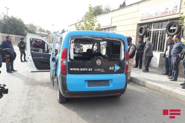 Автомобиль AzTV попал под вражеский обстрел, есть раненый - ФОТО