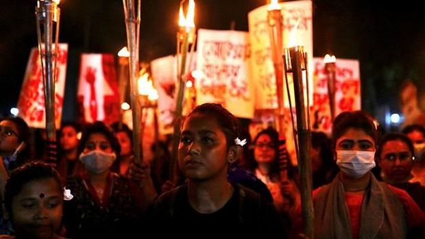 Banqladeşdə ölkə tarixində ilk dəfə beş nəfərə edam cəzası verildi