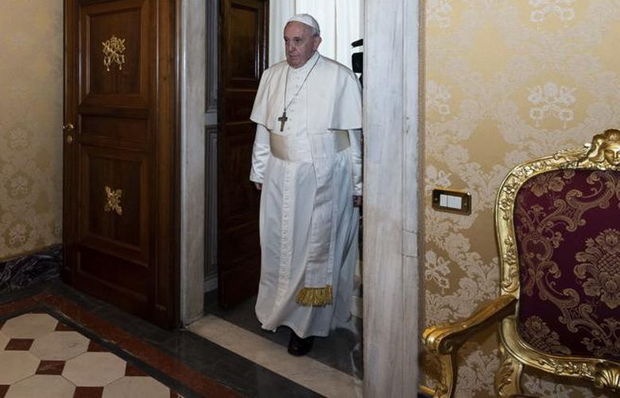 Roma Papası ilə eyni evdə yaşayan şəxsdə koronavirus aşkar edildi