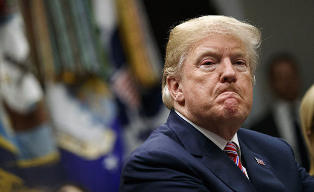 Tramp: “Baydenə səs versəniz, gələcəyiniz virusa çevriləcək”