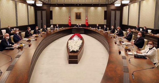 Эрдоган собирает министров из-за Карабаха