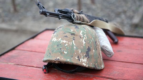 Düşmən mövqelərində xaos: Hərbçilərin yaxınları yolu bağlayır, silahı yerə qoymağı tələb edirlər - RƏSMİ