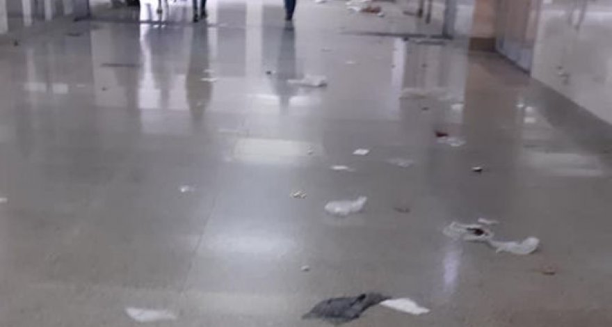 Мусор на станции «Халглар Достлугу» - ФОТО