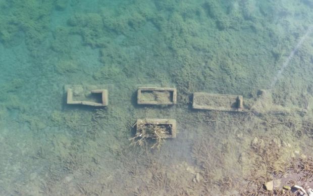 Yaxınlarının məzarını ziyarətə getdilər, gördükləri mənzərə dəhşətə gətirdi - VİDEO