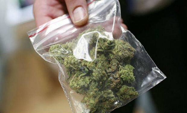 Onlayn narkotik satan Bakı sakini saxlanılıb - FOTO