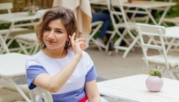 Paşinyanın qızı sosial şəbəkələrdə Rusiya rəhbərliyini və rus xalqını təhqir edir - FOTO