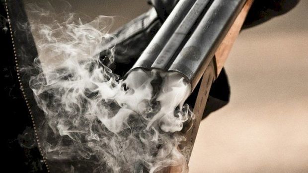 Şəmkirdə kişi ov tüfəngi ilə güllələndi