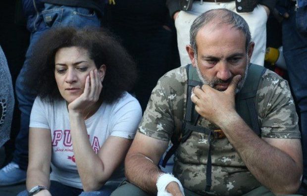 Жена Пашиняна заявила, что будет воевать – ФОТО