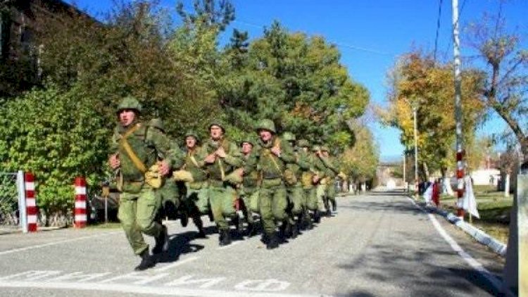 Ruslar erməni əsgərlərin Qarabağa yollanmasına imkan yaradır