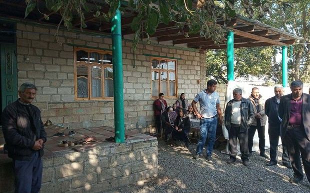 Bərdədə həlak olan yeddi yaşlı Aysu dəfn olunub - YENİLƏNİB + FOTO