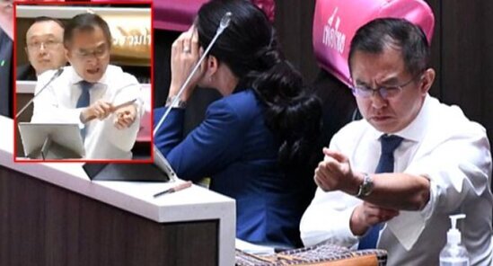 Taylandda millət vəkili kürsüdə qolunu KƏSDİ