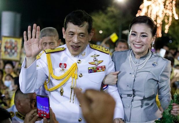 Tailand kralı son 40 ildə ilk dəfə müsahibə verib