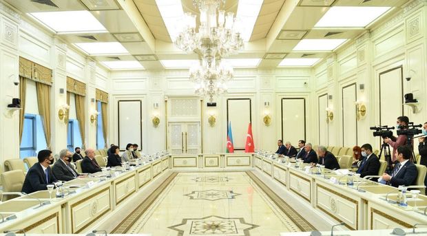 Sahibə Qafarova Türkiyə Respublikasının keçmiş Baş naziri Binəli Yıldırımla görüşüb - FOTO