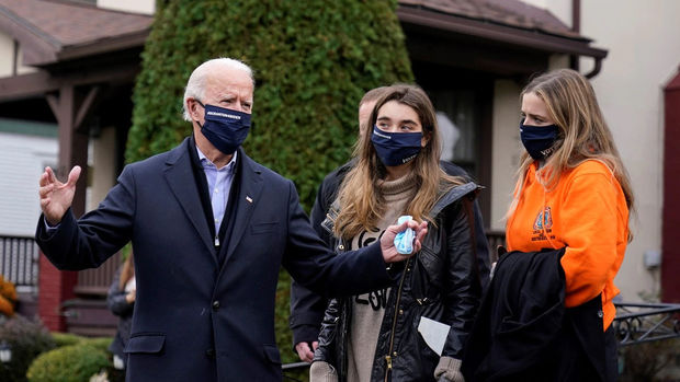 Bayden nəvəsini ölmüş oğlu ilə səhv saldı - VİDEO