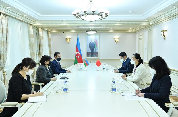 Sahibə Qafarova Çinin Azərbaycandakı səfiri Quo Minlə görüşüb