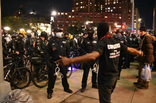 Второй день после выборов закончился в Нью-Йорке столкновениями с полицией