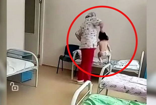 Xəstəxanada çəkilən kadrlar şok yaratdı: Uşağın saçından tutub, çarpayıya atdı – VİDEO