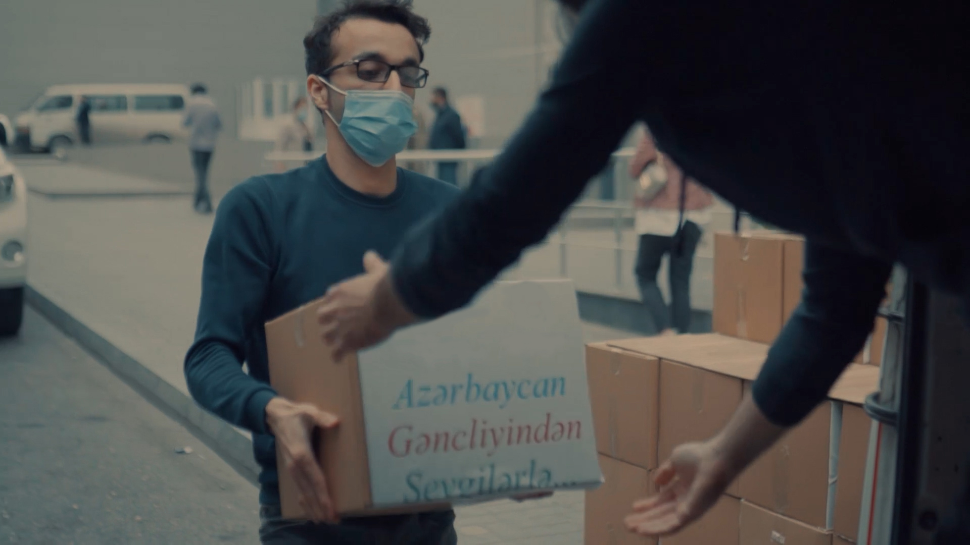 ARGTMŞ əsgər və şəhid ailələrinə humanitar yardım paketləri paylayıb