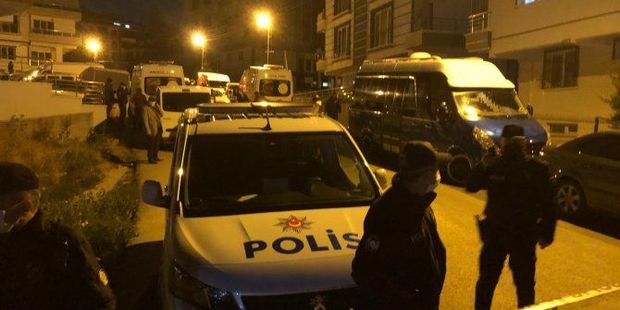 Arvadını və iki uşağını güllələyərək öldürdü